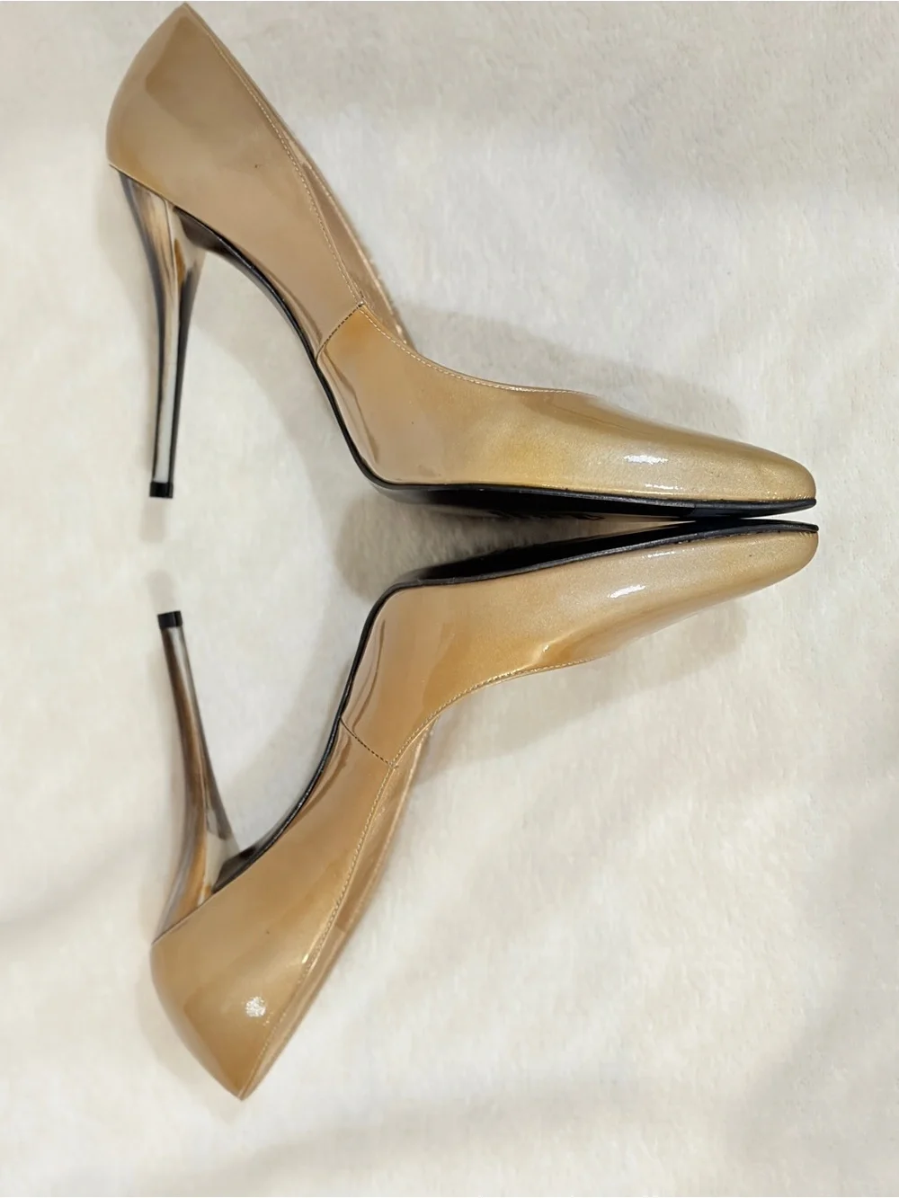 Stuart Weitzman Adobe Gold/Olive Patent Leather Pointed Toe Pumps wTortoise Heel